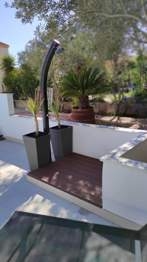 Villa House Oliva With Private Pool And Large Garden Stari Grad  Exterior foto